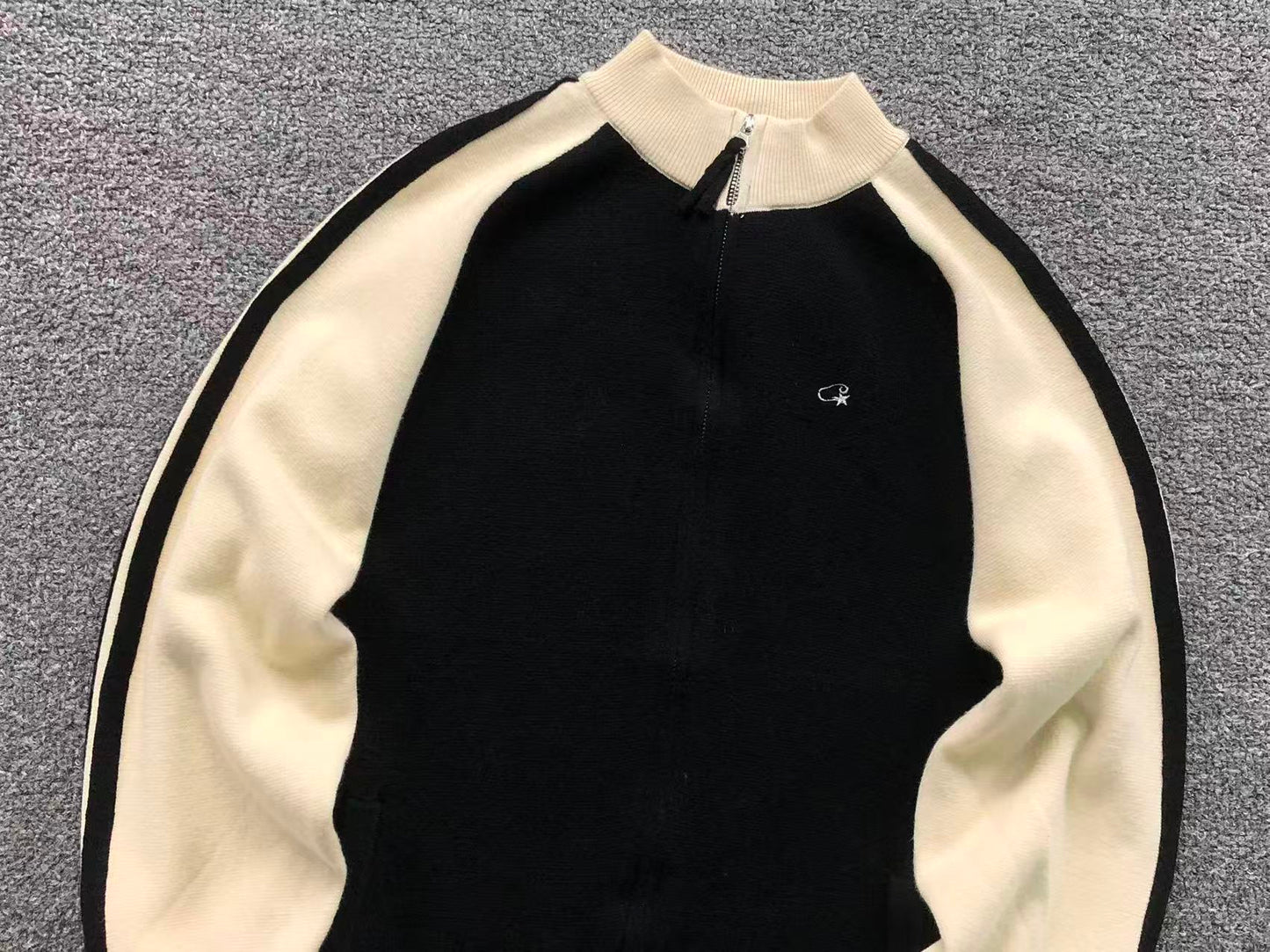 C - SWEATER