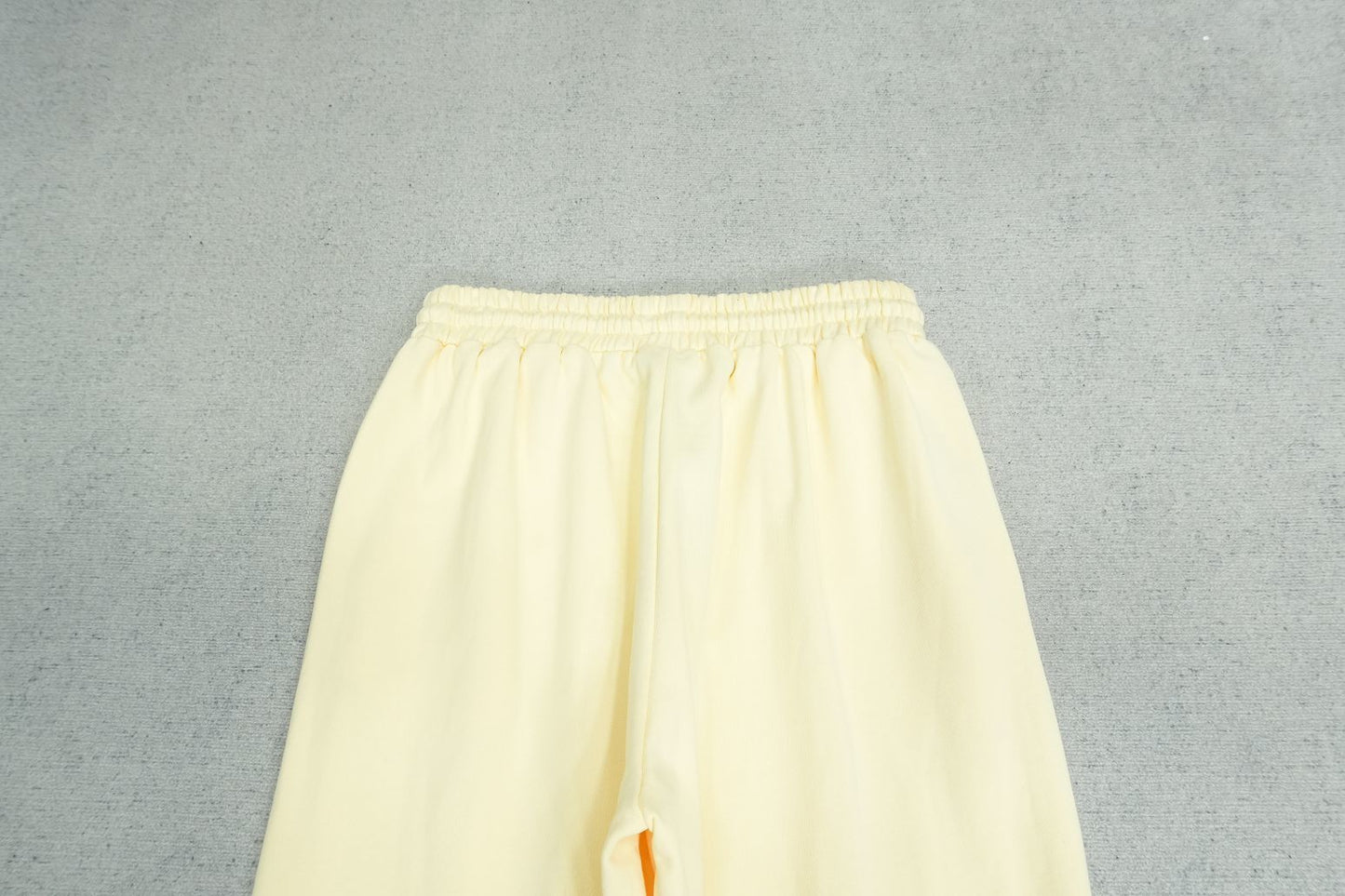 G - SWEATPANTS