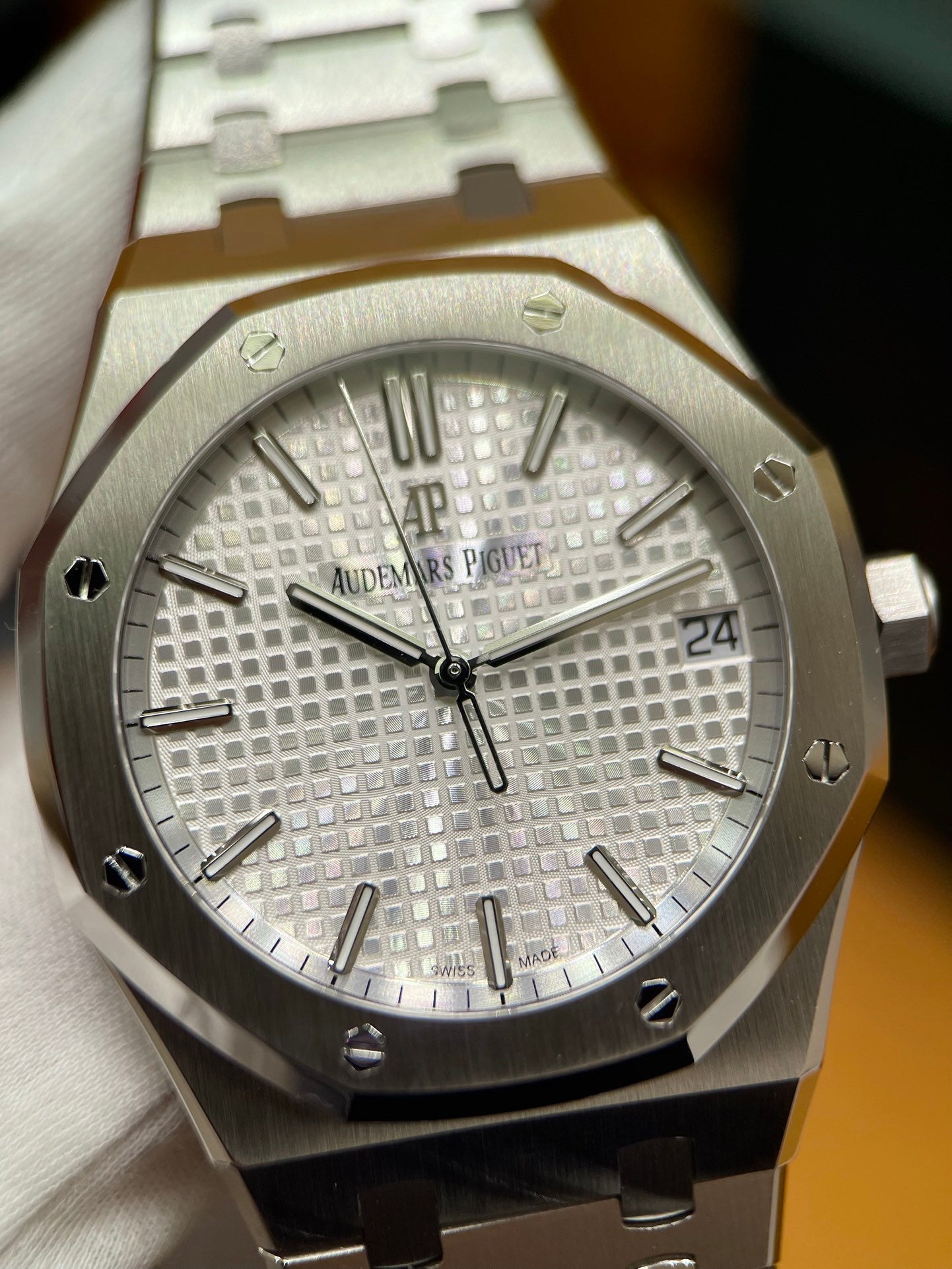 P - Watch