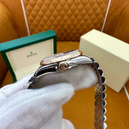 M - Watch