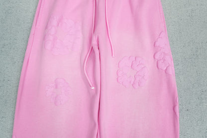 D - SWEATPANTS