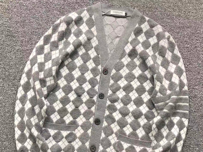 T - SWEATER