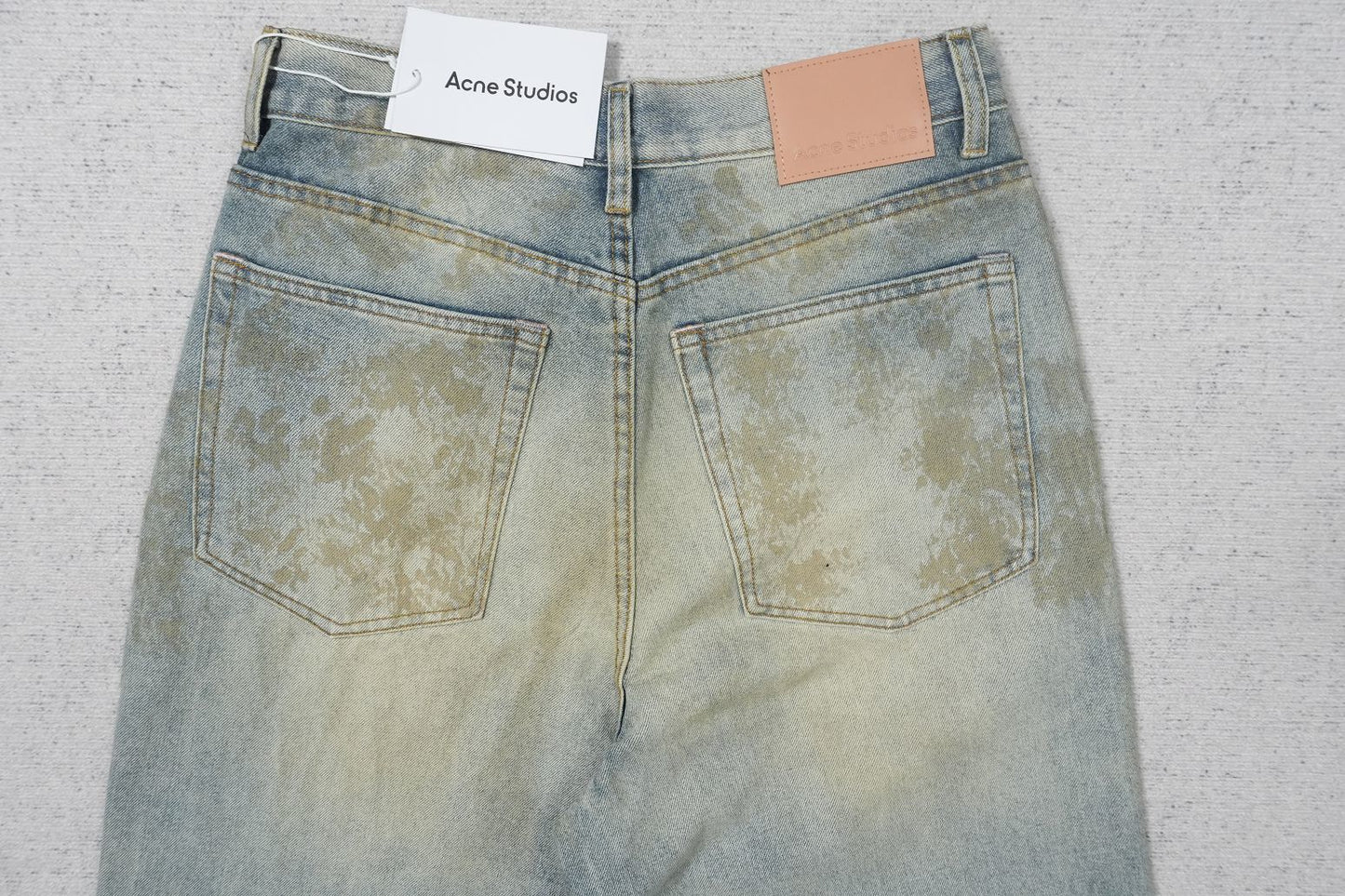 A - JEANS