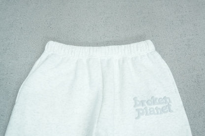 B - SWEATPANTS