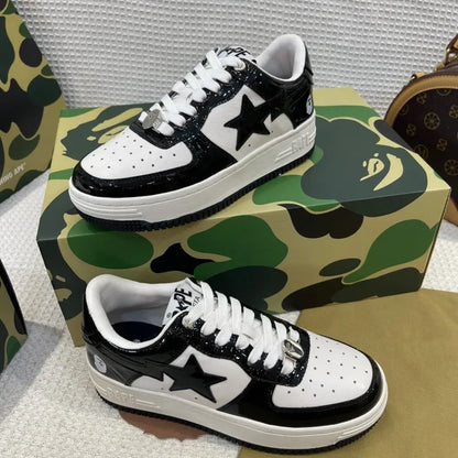 B - SNEAKERS