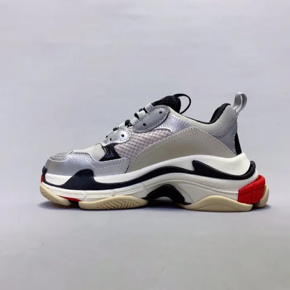 B - SNEAKERS