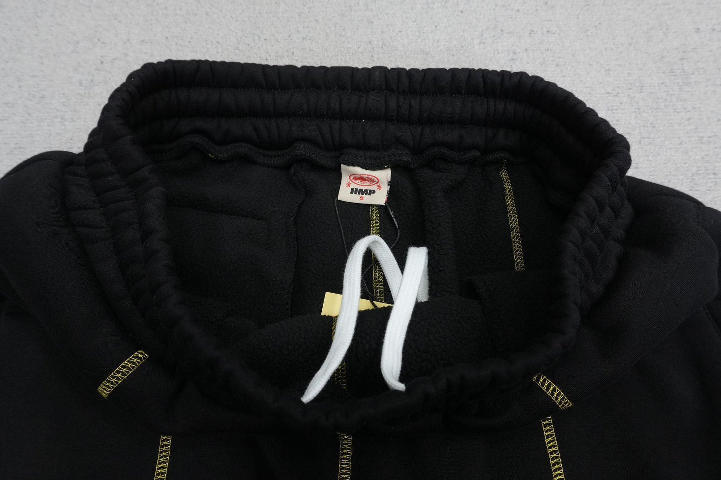 C - SWEATPANTS