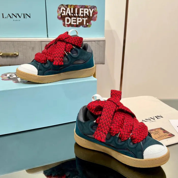 L - SNEAKERS