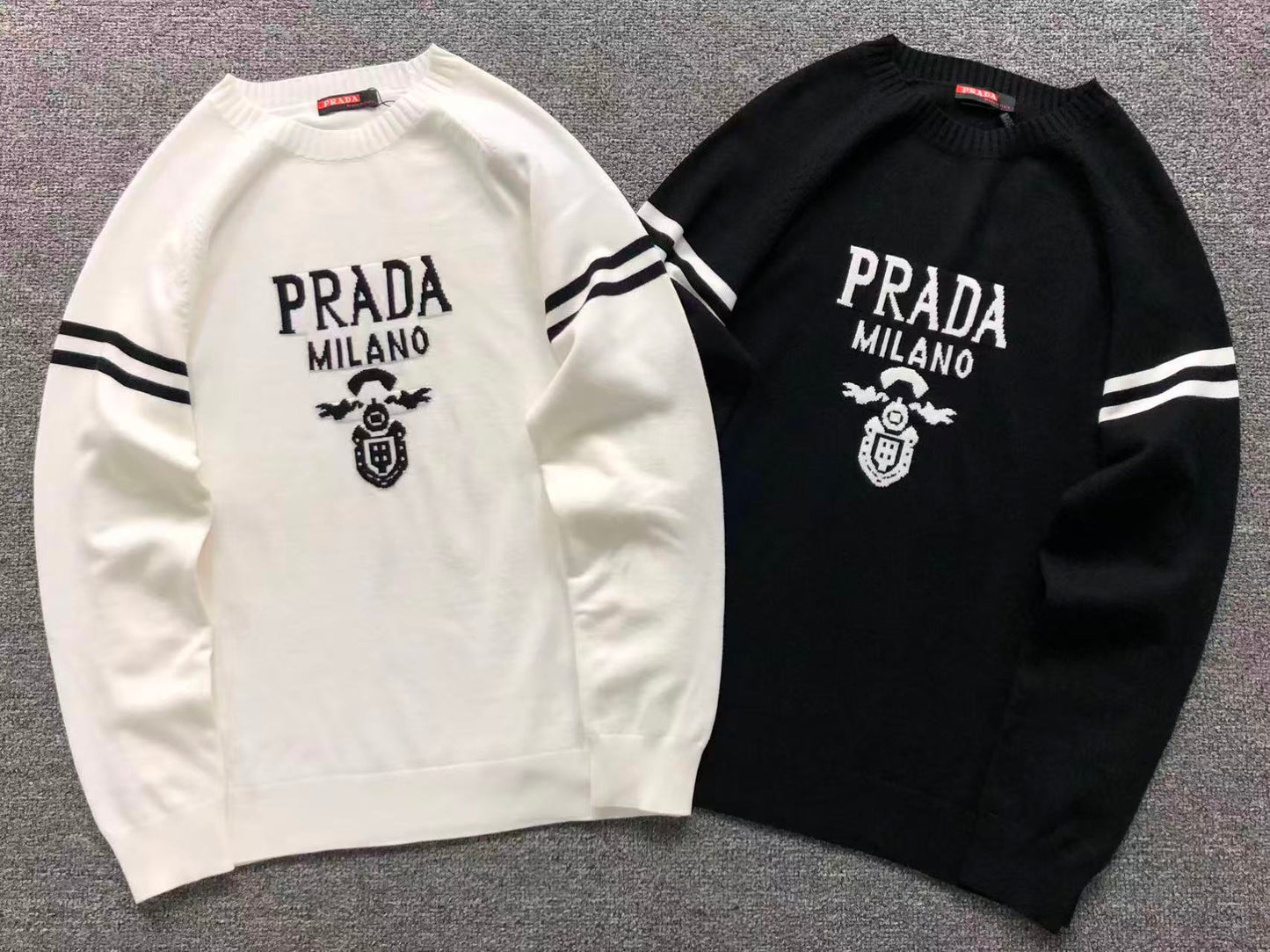 P - SWEATER