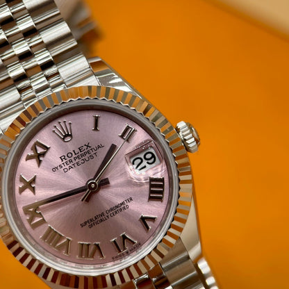 M - Watch