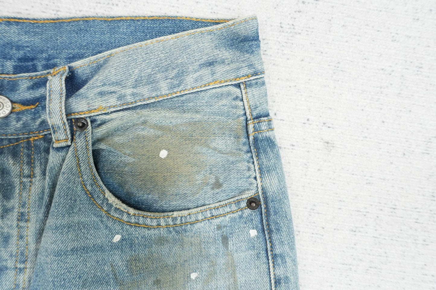 A - JEANS