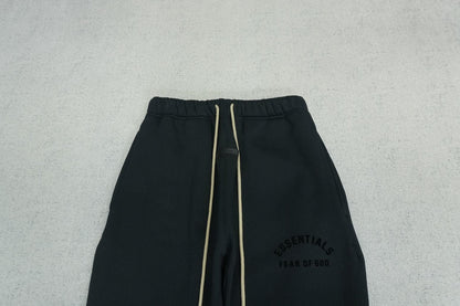 F - SWEATPANTS