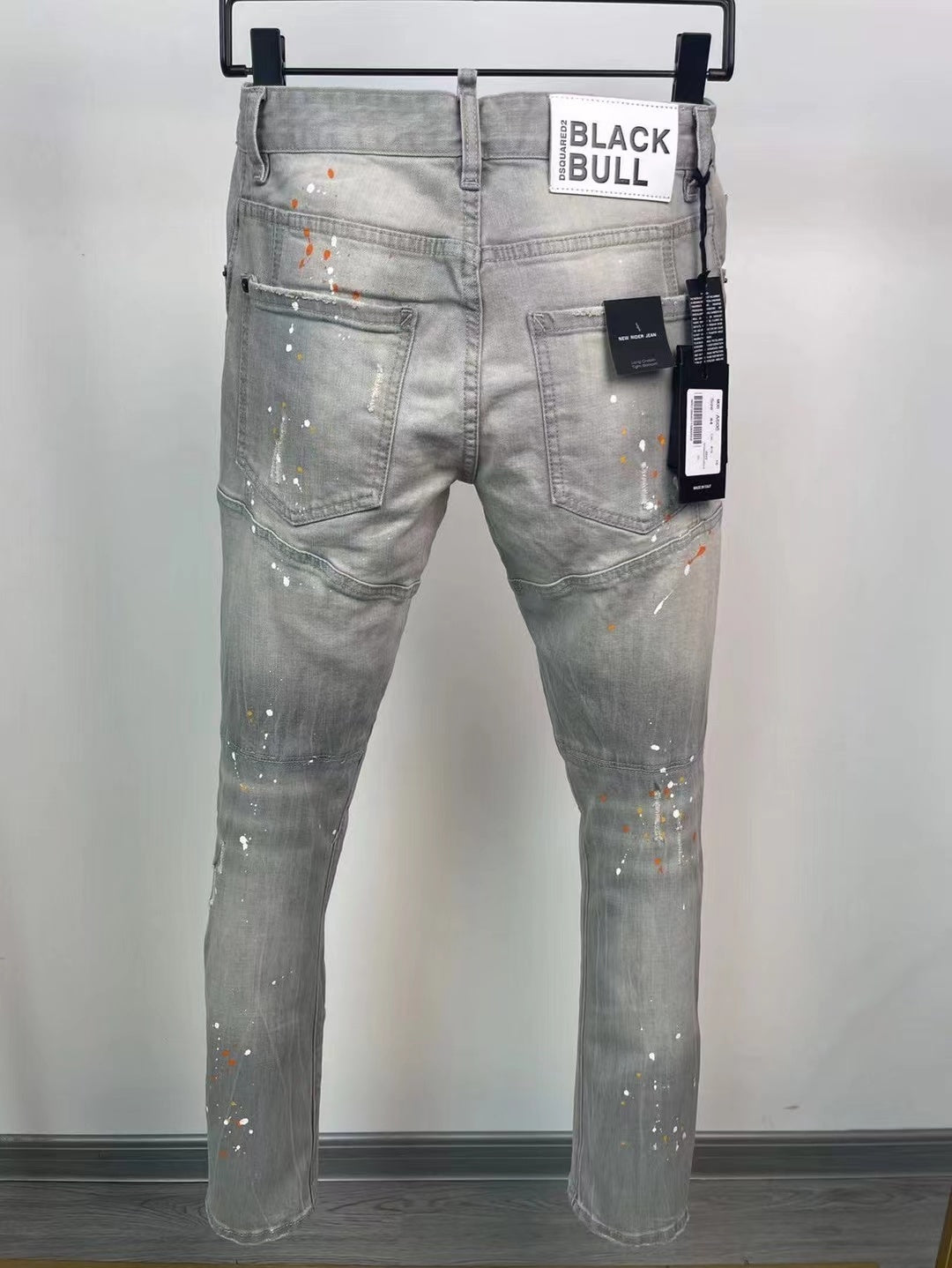 D - JEANS
