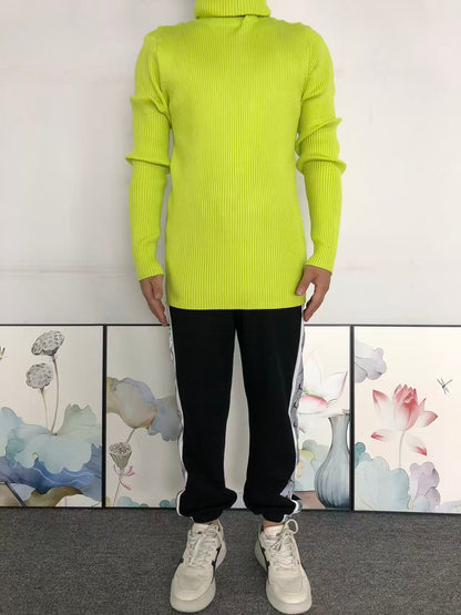 V - SWEATER