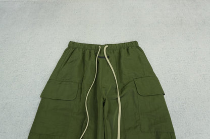 F - SWEATPANTS