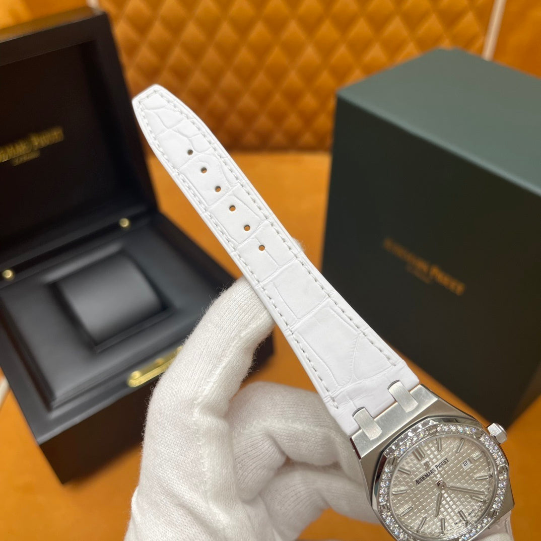 P - Watch