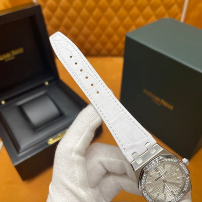 P - Watch