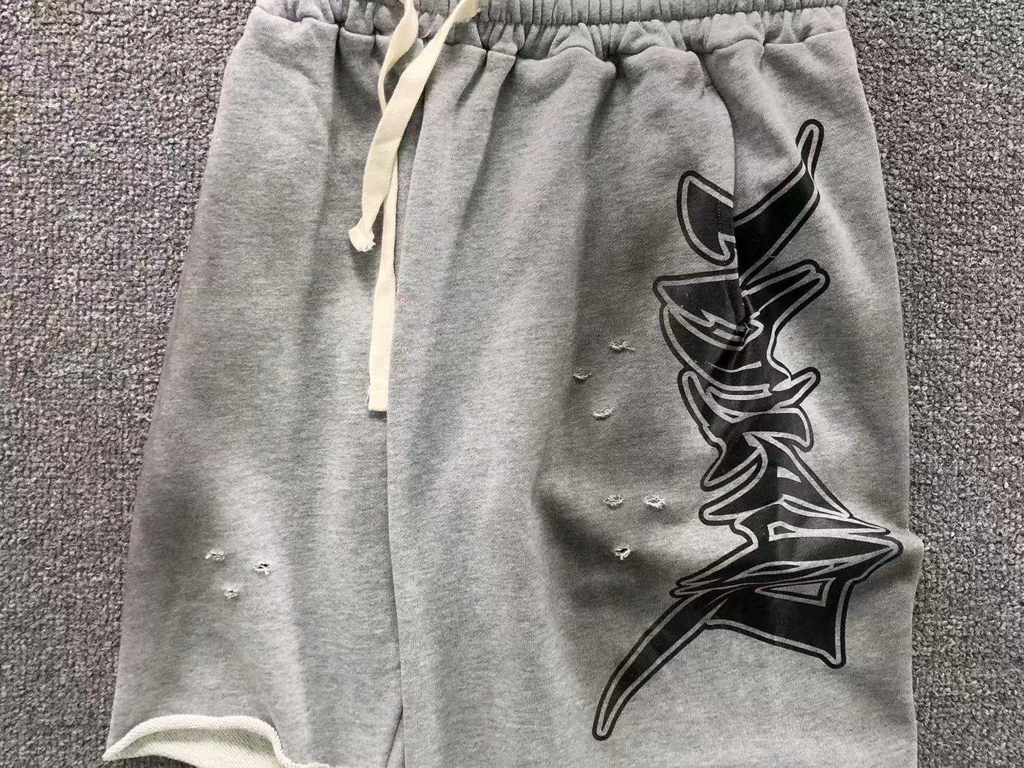 M - SHORTS