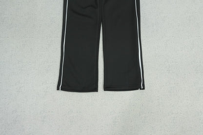 C - SWEATPANTS