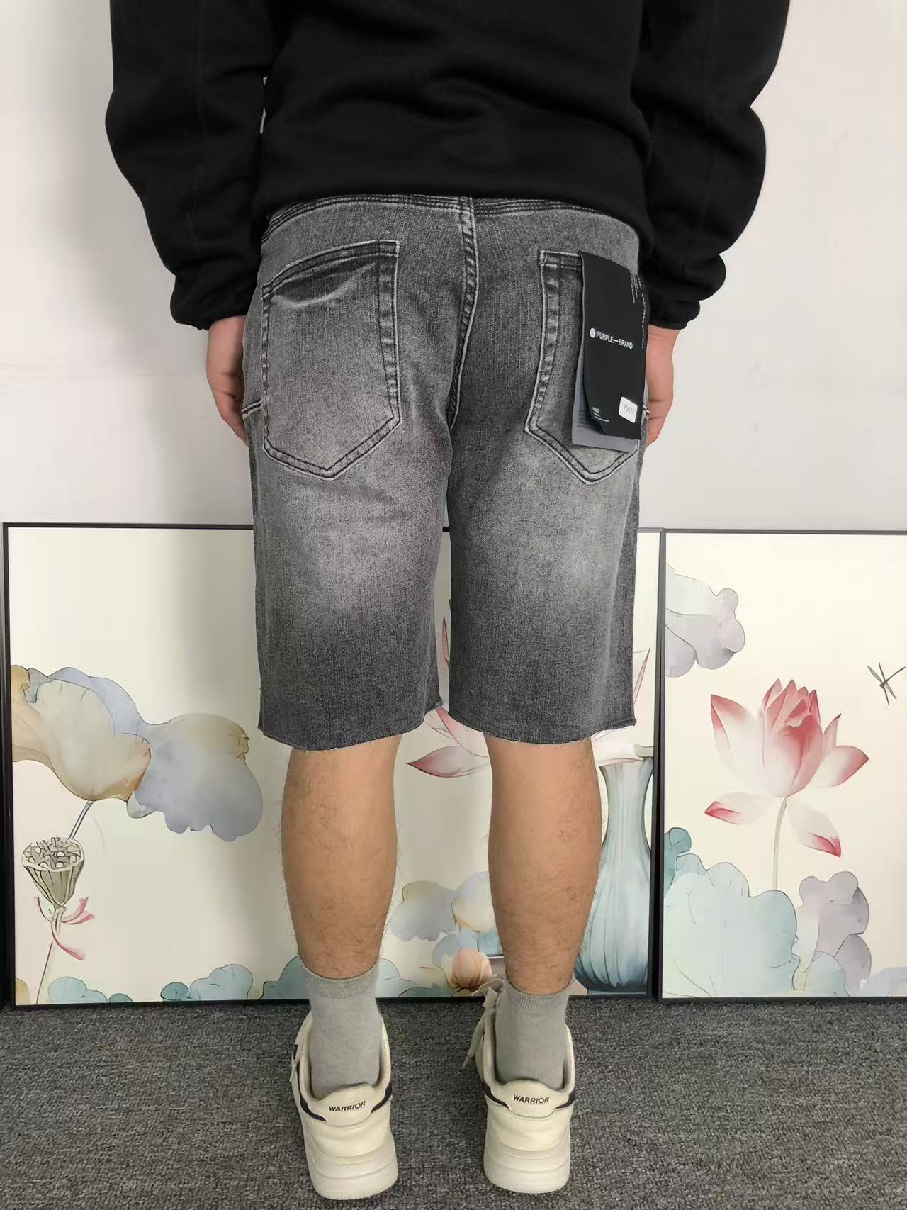 P - SHORTS