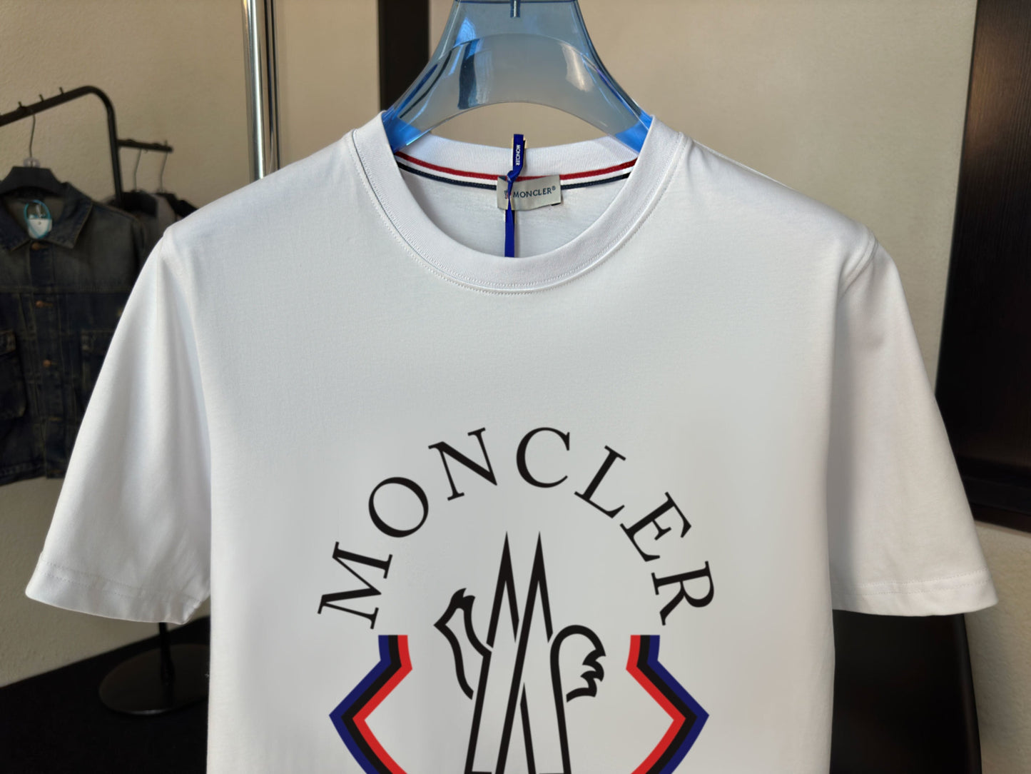 M - TSHIRT